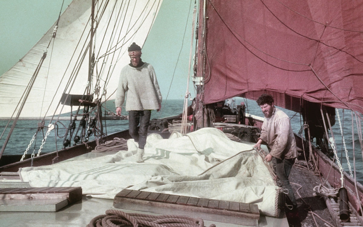 1960s-sailing-barge-houseboat-sweden-cruising-adventure-deck-sailing-barge-venta
