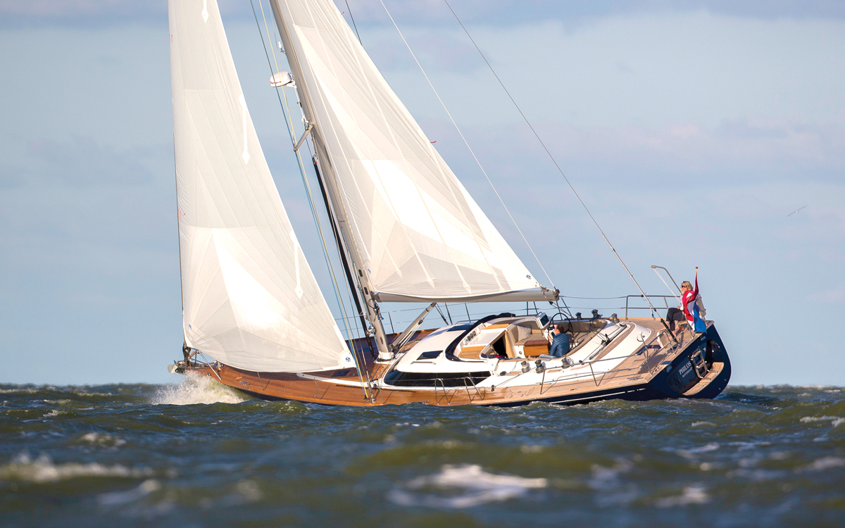 best-ever-bluewater-yachts-Contest-50CS-credit-Sander-van-der-Borch